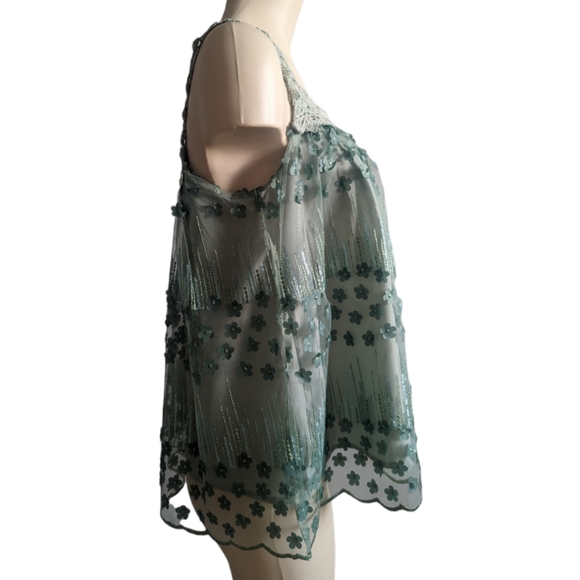 Women's | Top | Size US 6 / Medium - Picture 5 of 13